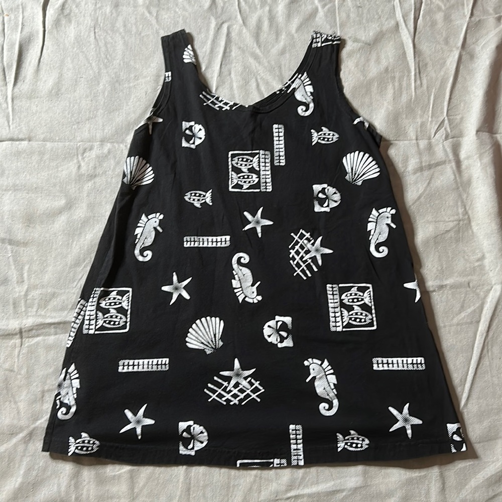 No label XXL sleeveless top with pockets